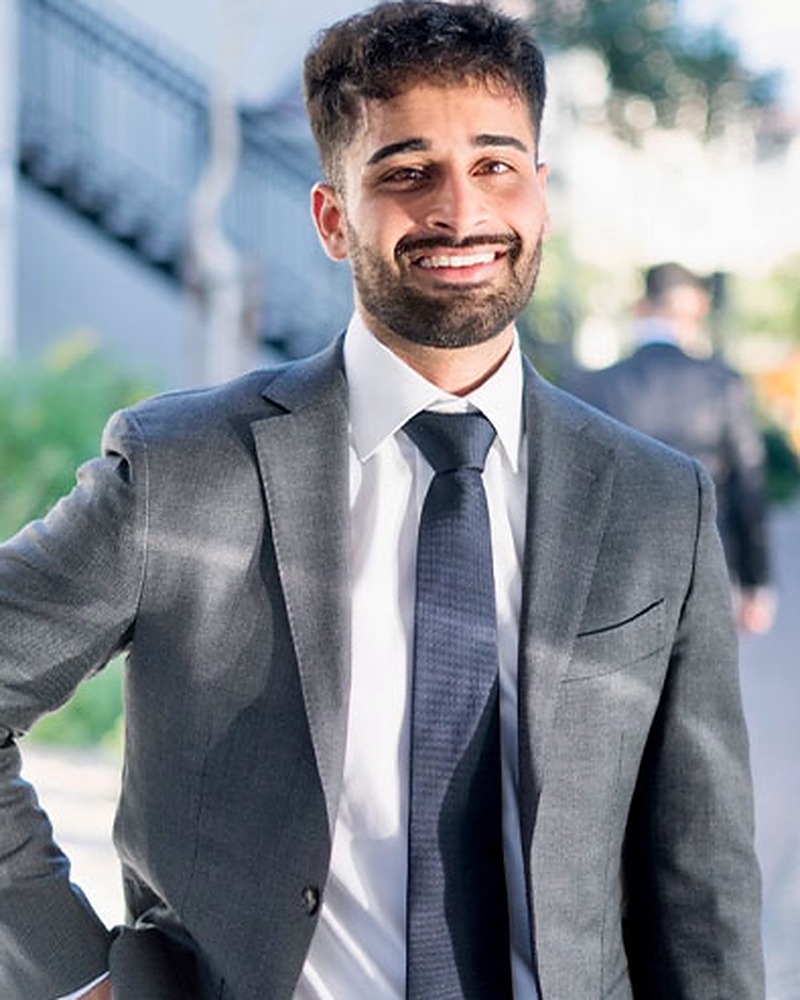 Portrait of Dr. Rohit Advani